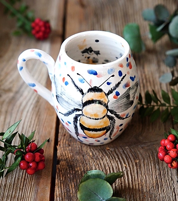 El Yapımı Çini Mug Arı