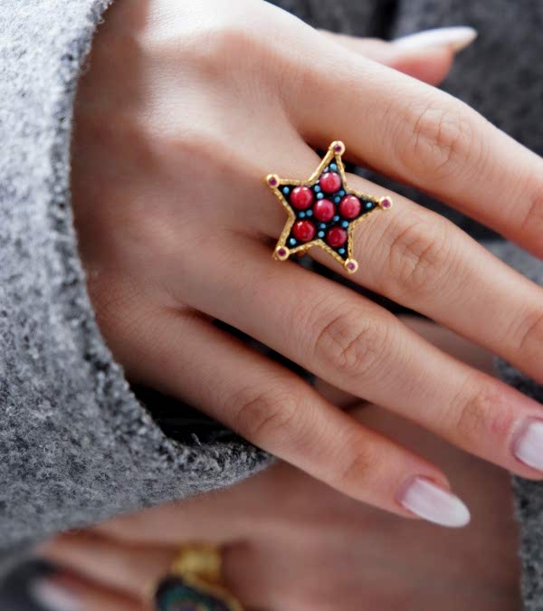 El Yapımı Tasarım Gümüş Yüzük Mercan Taşlı