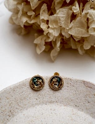 Sedefli Unicorn Tasarımlı Gümüş Küpe