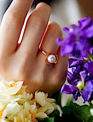 Çiçek Tasarımlı İncili Gümüş Yüzük