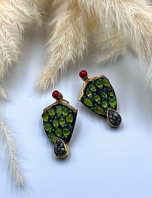 Peridot ve Elmas Taşlı Gümüş Küpe