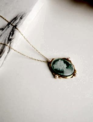 Yeşil Akik Taşlı Cameo Gümüş Kolye