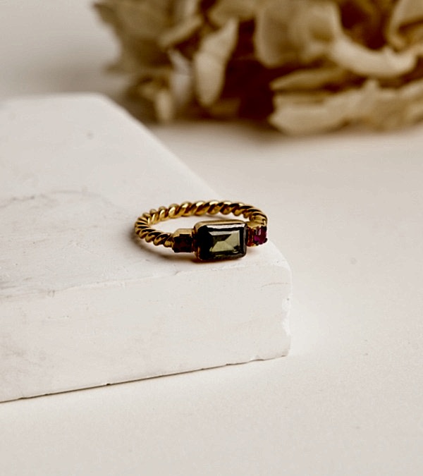 Peridot ve Yakut Taşlı Gümüş Yüzük