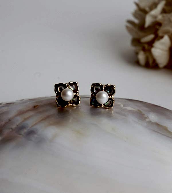 Sedef ve İncili Gümüş Küpe