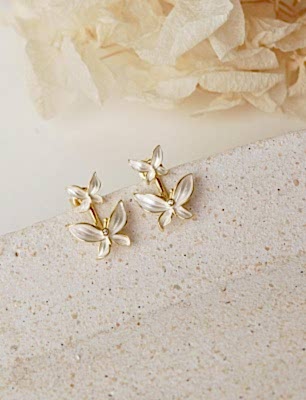 Kelebek Tasarım Gümüş Küpe